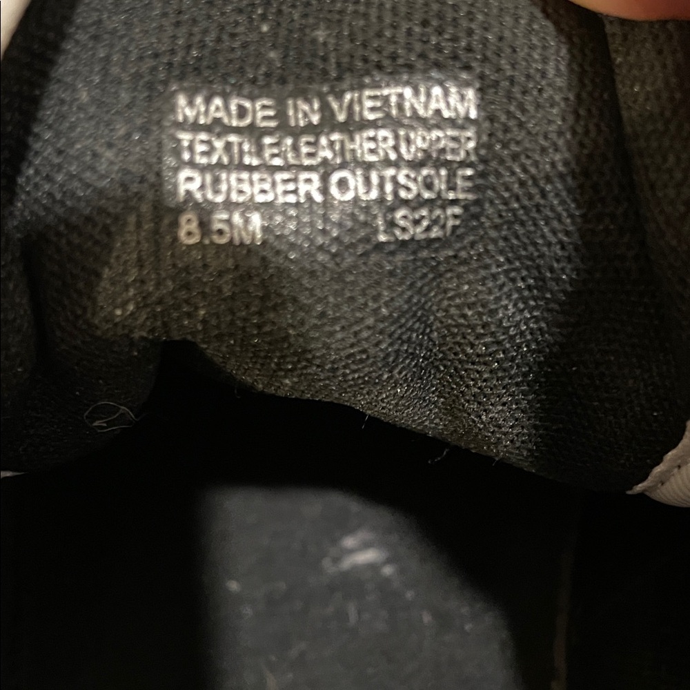 Michael Kors Black and Silver Detail - Picture 12 of 12